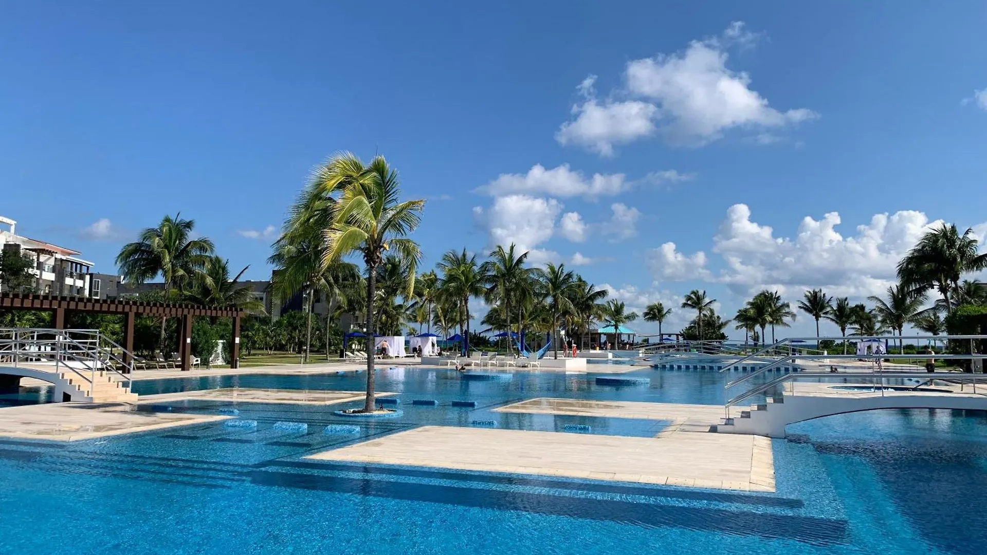 Luxury Apartment Blue Ocean Resort Mareazul Playa del Carmen